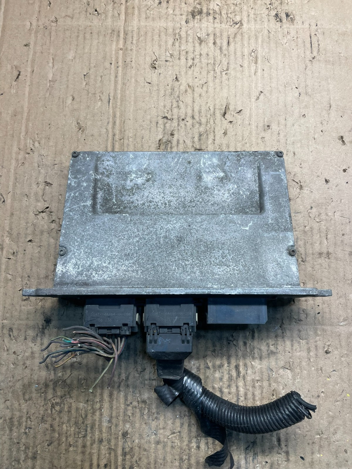 2007 Ford E250 E350 5.4L Van Engine Control ECU Computer Module S4856 DG2