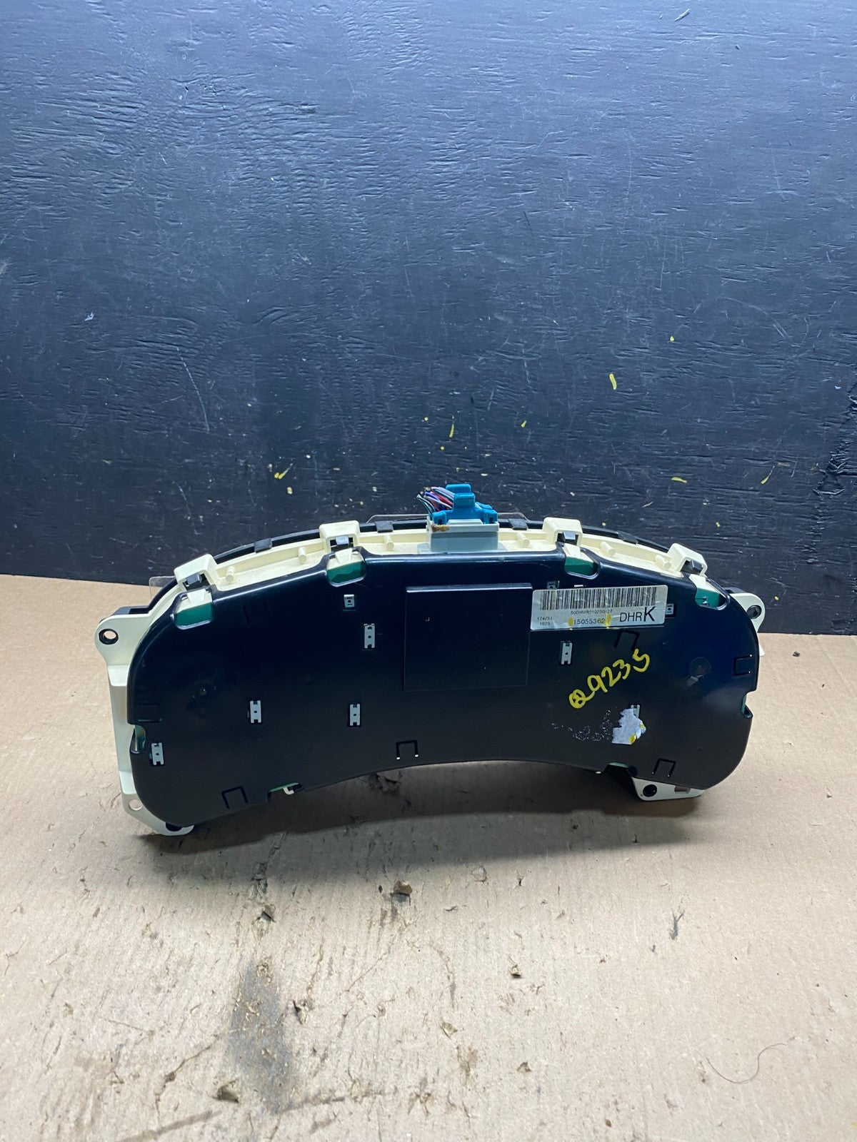2002 GMC Yukon Speedometer Cluster Gauge Oem Q9235 DG4