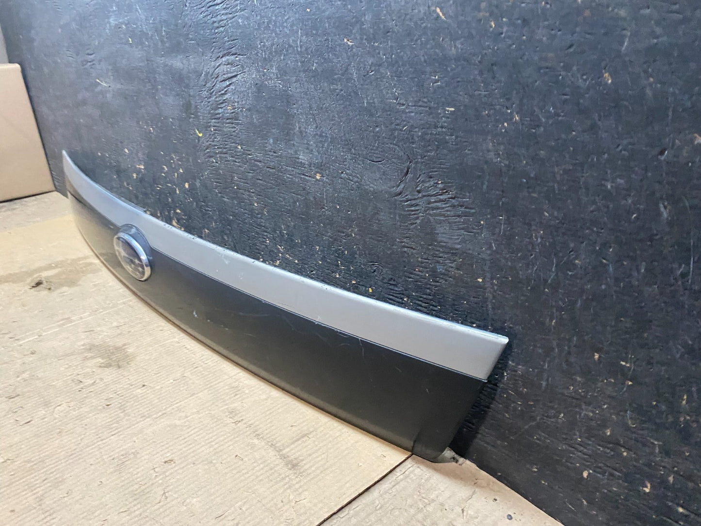 2006 2007 2008 Subaru Forester  Liftgate Tailgate Trunk Trim Molding X3302 DG1
