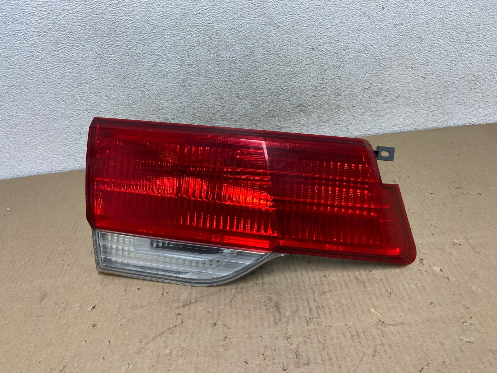 2008 to 2010 Honda Odyssey Left Driver LH Side Tail Light Inner AG6551 LK0