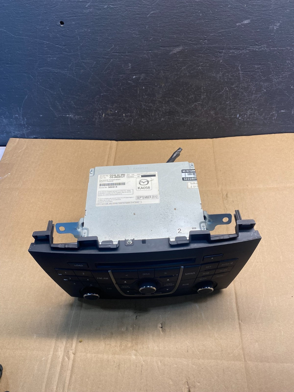 2012-2012 Mazda 5 AM FM 6 Disc CD Player Stereo Radio AD1675 DG3