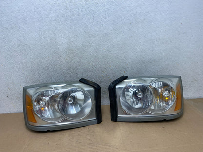2005 to 2007 Dodge Dakota Left+Right Halogen Headlights AH9391 DW0