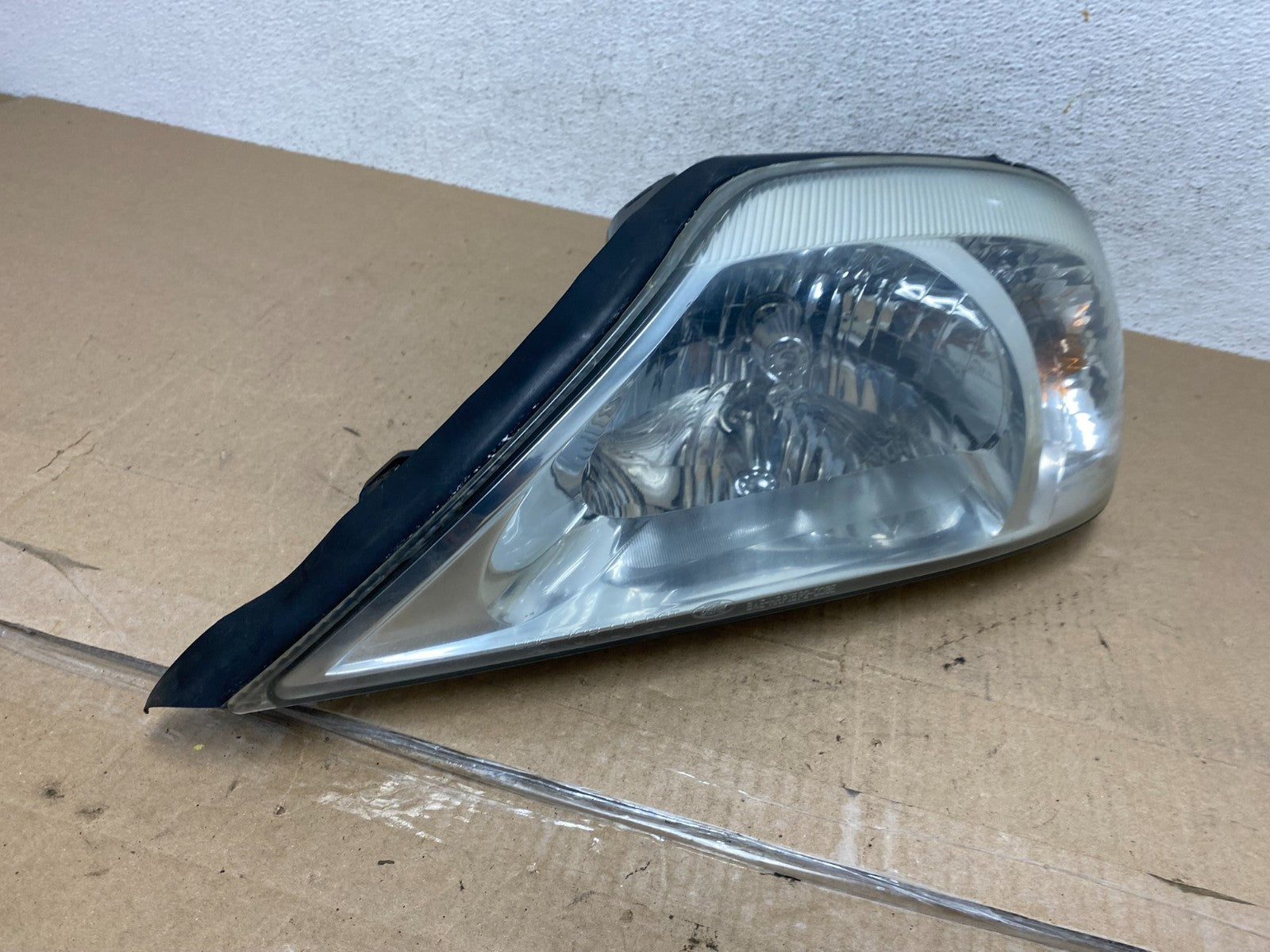 2000 to 2005 Mercury Sable Left Driver LH Side Halogen Headlight AE6756 DW2