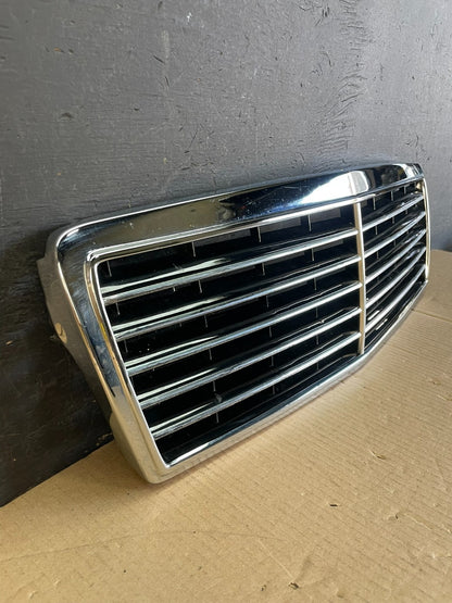 1994 to 2000 Mercedes-Benz C220 C230 280 W202 Front Grill Grille AE37262