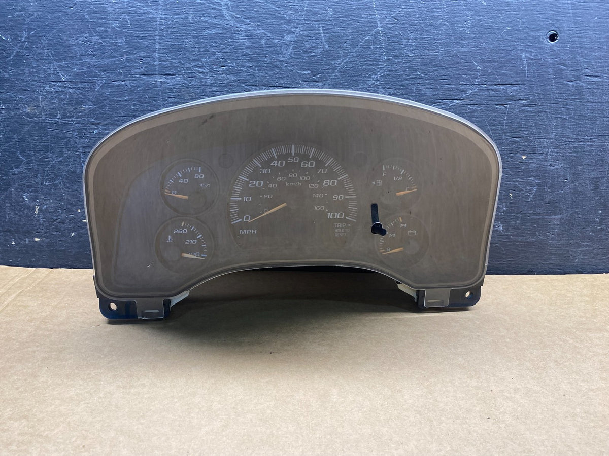 2004 to 2007 Chevrolet Express Speedometer Cluster Gauge AH7088 PS0