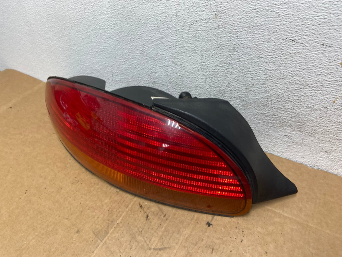 2003-2004 Chrysler Concorde Left Driver LH Side Tail Light AD5499 LK1