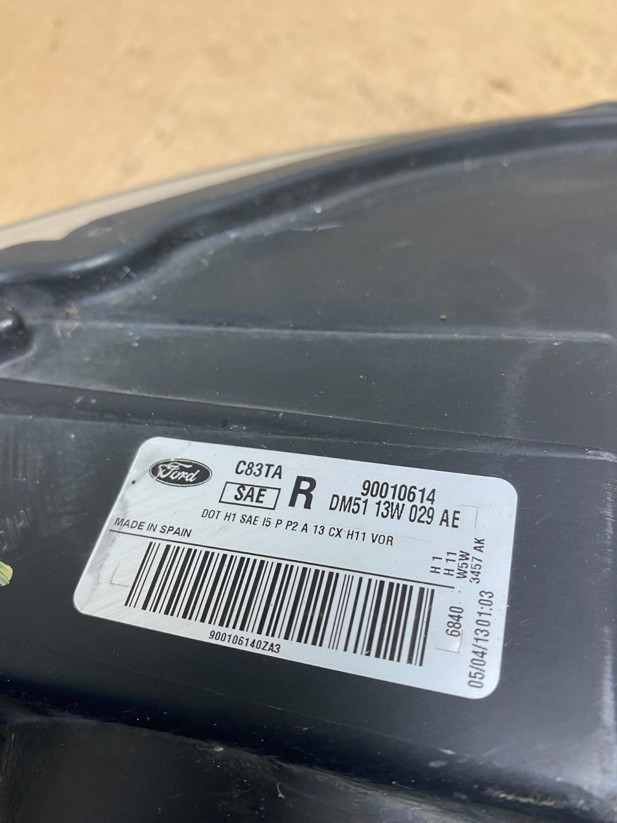 2013 to 2016 Ford C-MAX Right Passenger Side Headlight AI7882 DW10