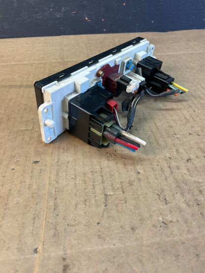 1999 to 2004 Ford F250 F350 Super Duty Heater A/C Climate Control ac5201 DG5