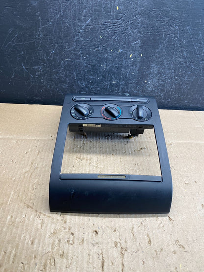 2004 to 2008 Ford F150 Radio Climate Dash Bezel Surround Black AC9166 DG3