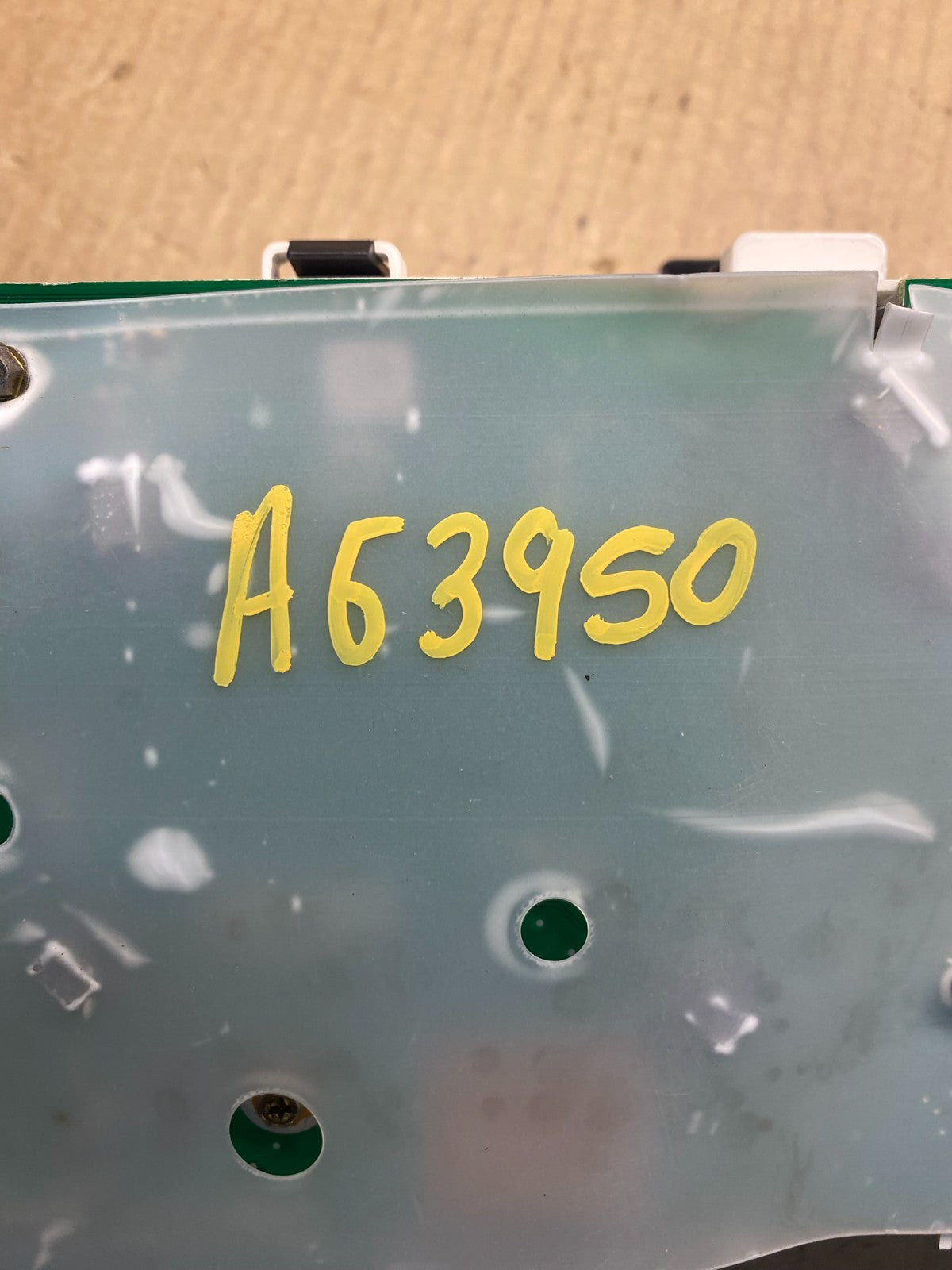 2004 2005 Mercury Mountaineer Instrument Cluster Speedometer Gauge AG3950 DW5
