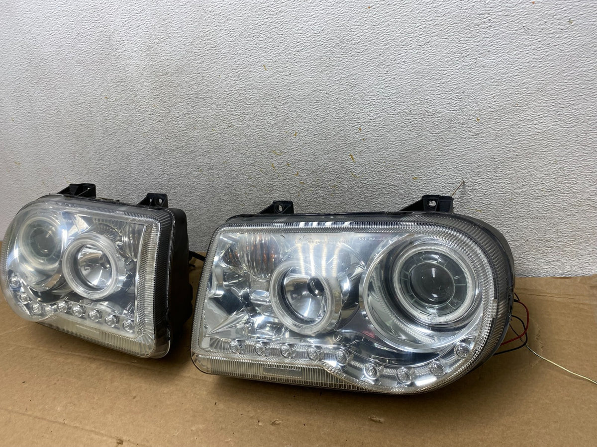 2005 2006 2007 Chrysler 300 Left+Right LED Dualr Ring Headlights ah8203 DG2