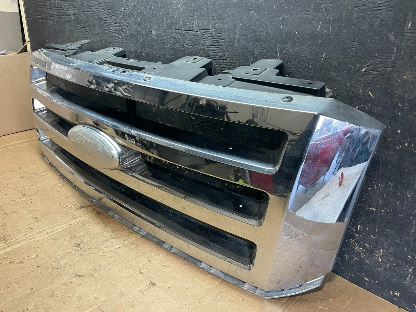 2007 to 2014 Ford Expedition Front Upper Chrome Grill Grille Oem Z5864 DG2