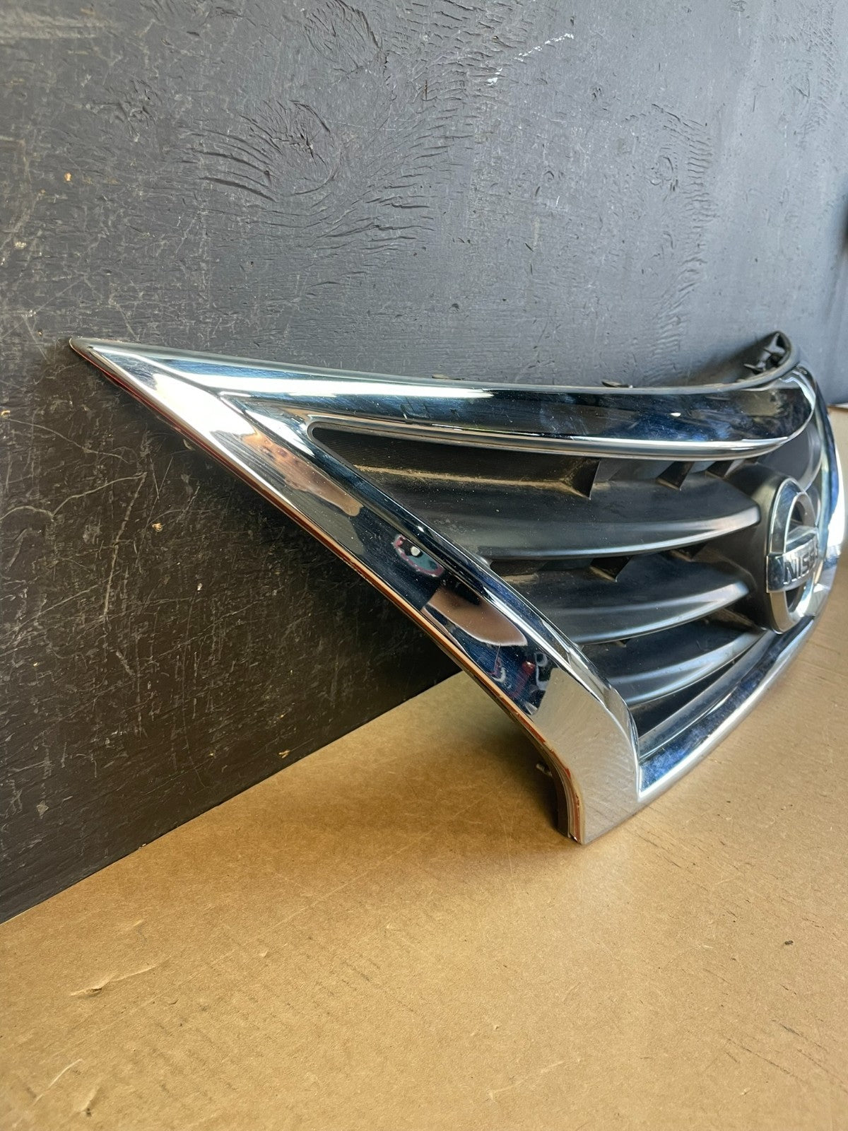 2013 to 2015 Nissan Altima Front Upper Grill Grille Sedan Aftermarket AD0238 DG2
