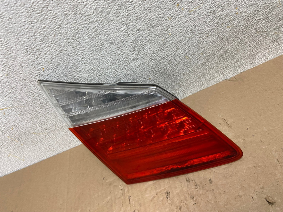 2009-2011 Hyundai Genesis Sedan Left Driver LH Inner LED Tail light AI1287 LK1