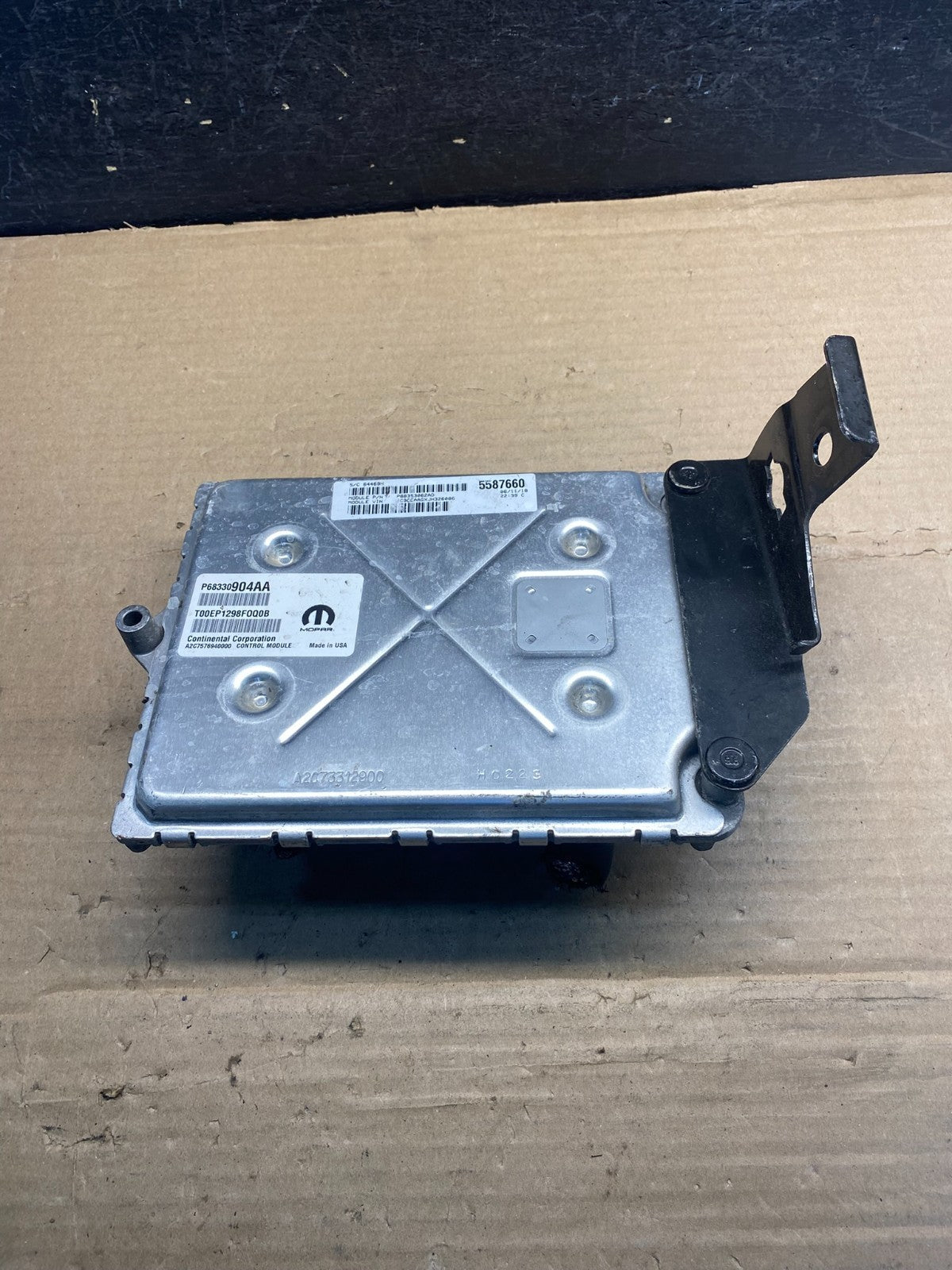 2018 2019 Chrysler 300 Engine Control Module ECU ECM AF4026 DG1