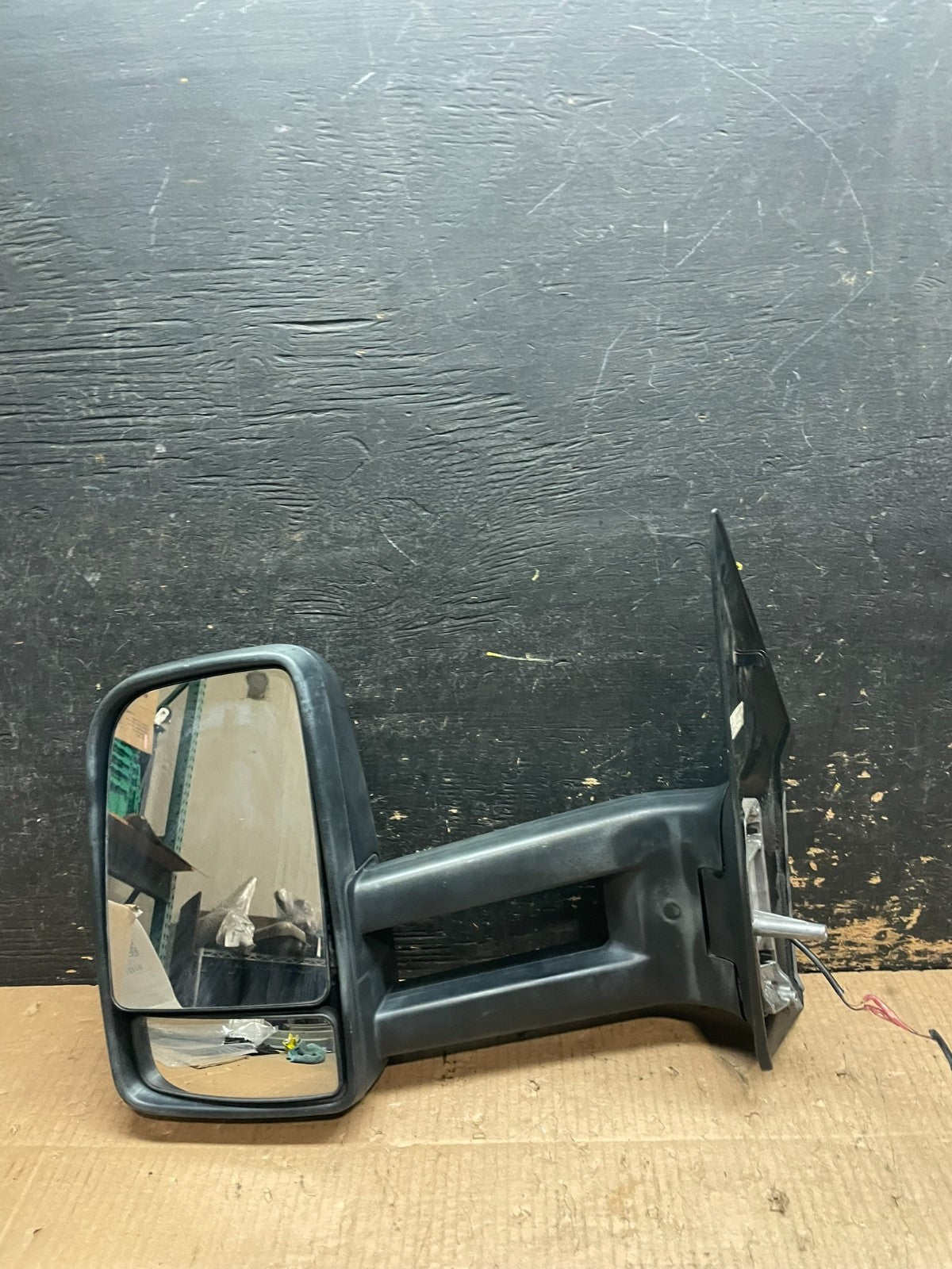 2007 to 2018 Mercedes-Benz Sprinter Left Driver Side View Door Mirror Y6337 DG8