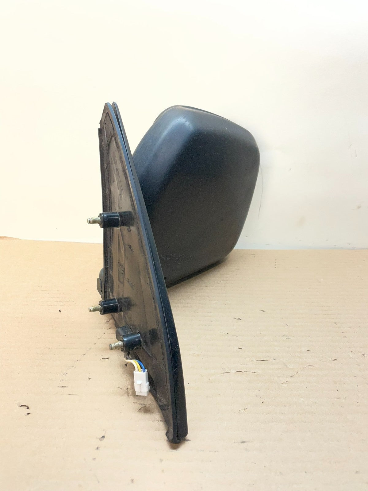 1997 to 2002 Mitsubishi Montero Left Driver LH Side View Door Mirror AH8741 DG1