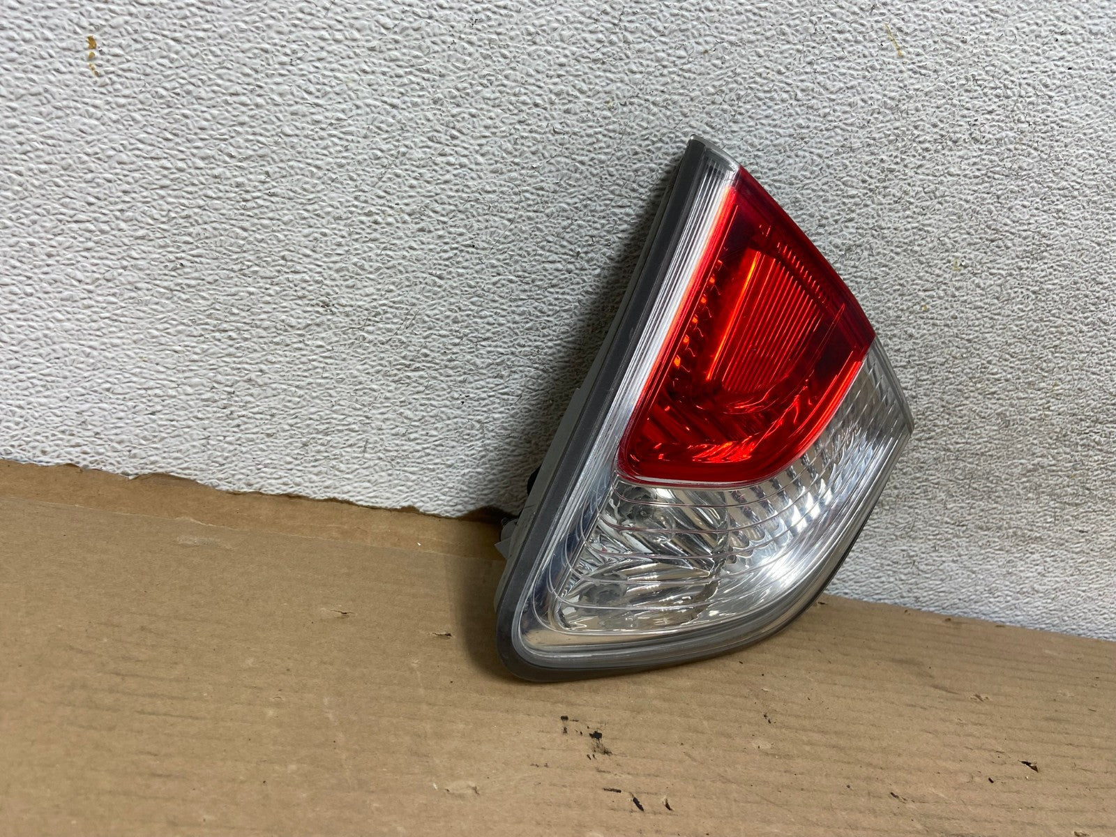2013 to 2016 Nissan Pathfinder Right Passenger Inner Tail light AH0609 LK1