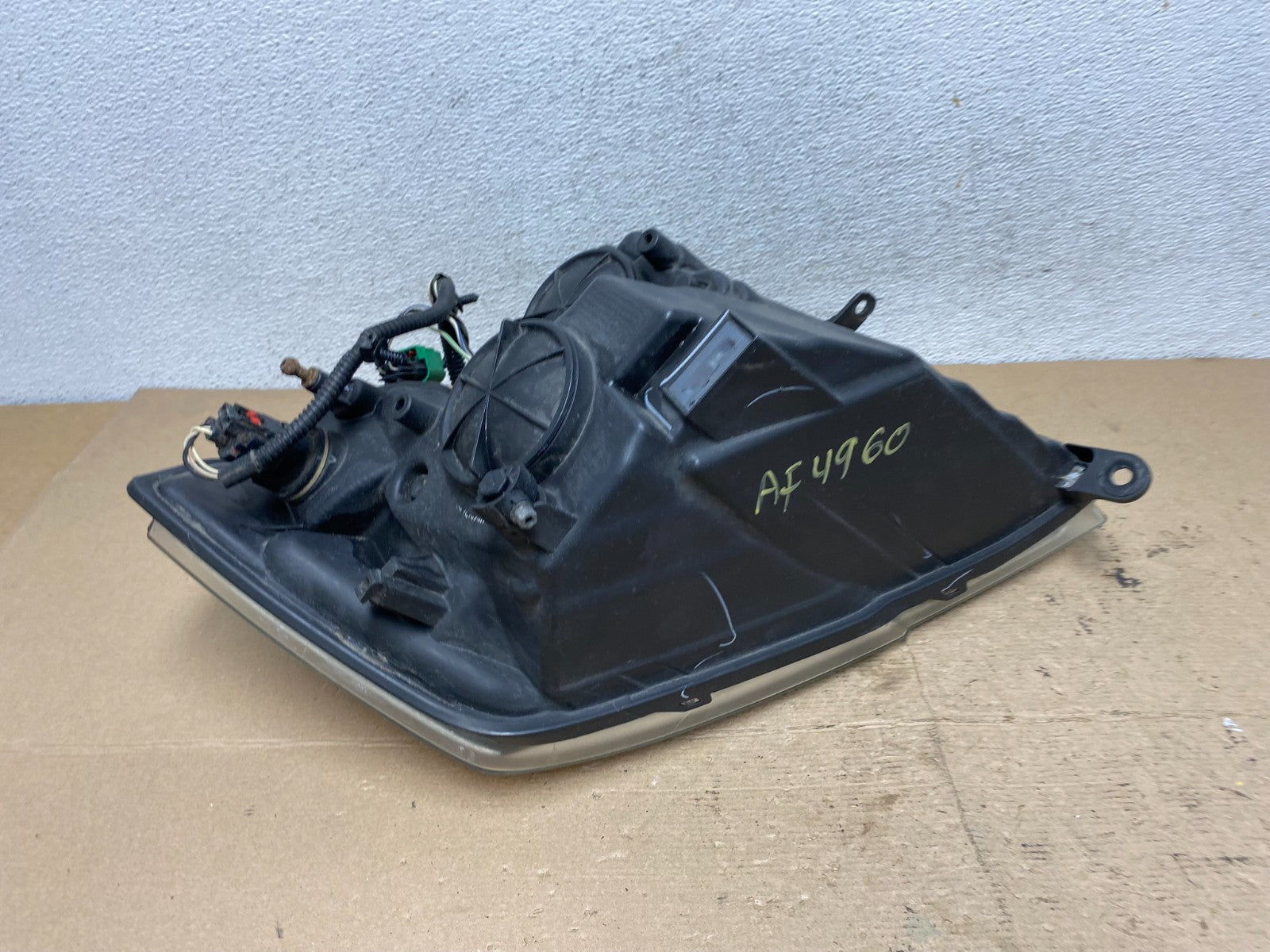 2009 to 2018 Ram 1500 Right Passenger RH Side Halogen Headlight AF4960 DW5