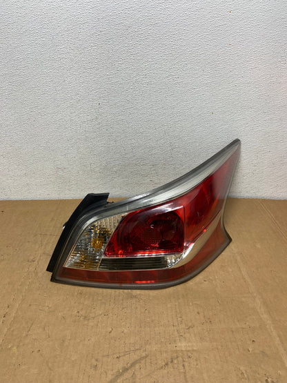 2013 2014 2015 Nissan Altima Right Passenger RH Side Tail Light AC8587 LK0