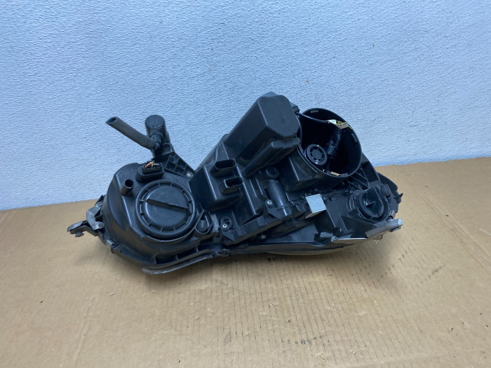 2007 2008 2009 Mercedes E Class Left Driver LH Halogen Headlight AD0800 DW4