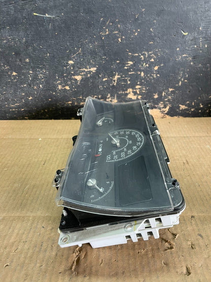 2003 2004 Lincoln Town Car Speedometer Gauge Cluster AB28925