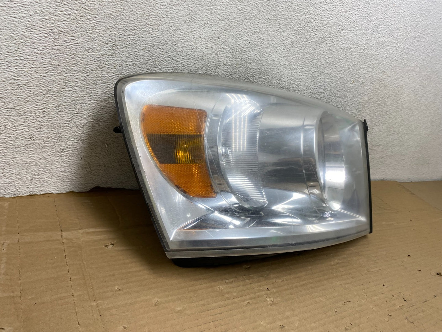 2006 to 2008 Dodge Ram 2500 Right Passenger Halogen Headlight AG8149 DW1