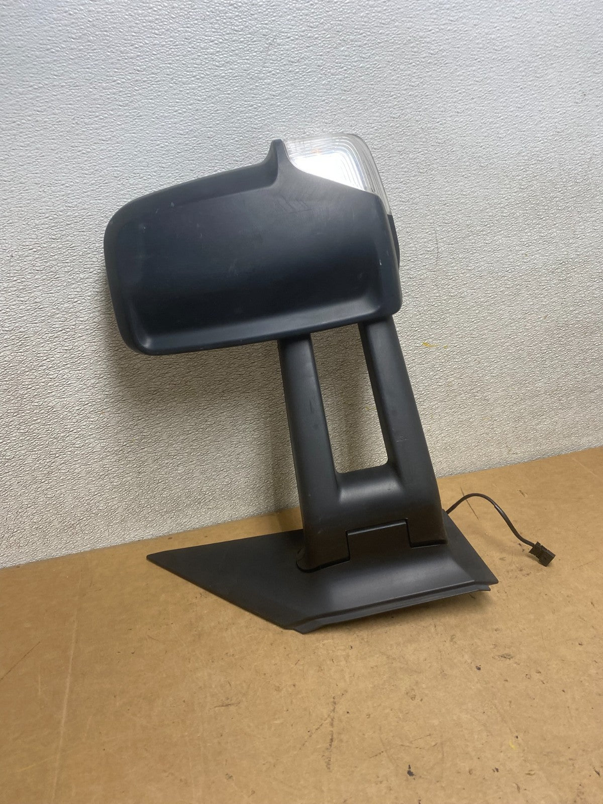 2007 to 2018 Mercedes-Benz Sprinter Left Driver Side View Door Mirror X5318 MS4