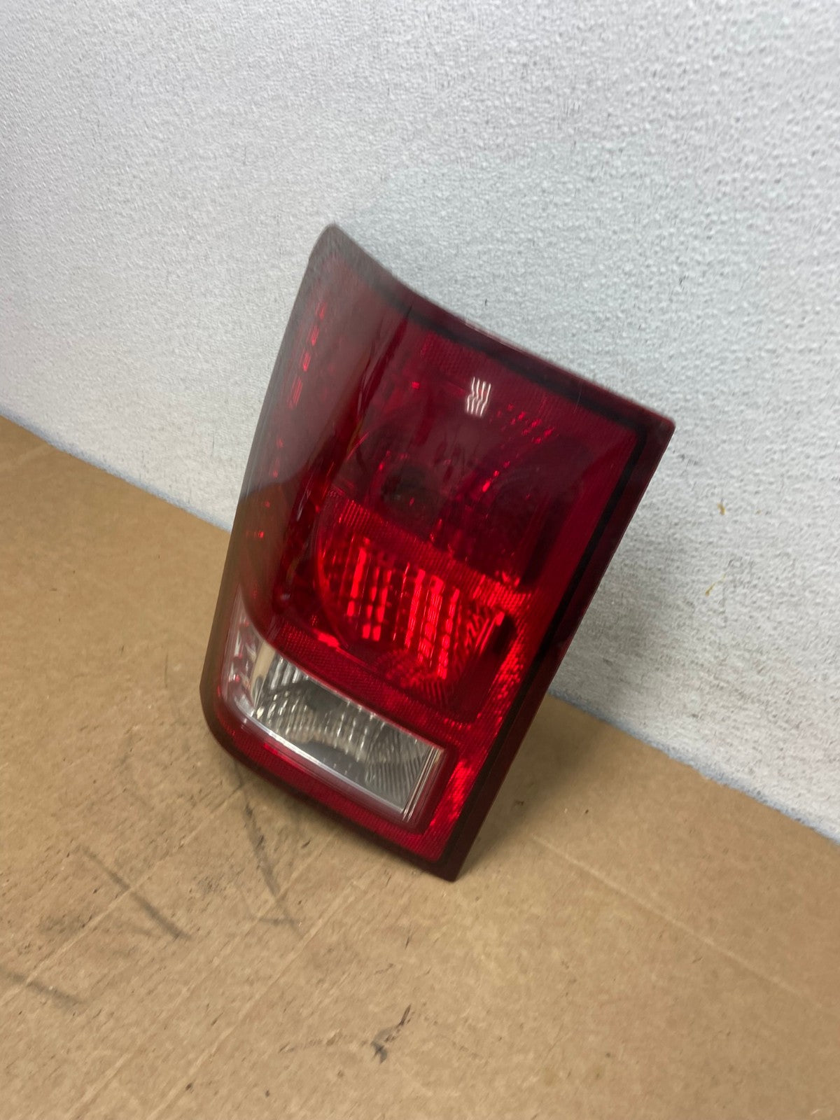2007 2008 2009 2010 Jeep Grand Cherokee Left Driver Lh Tail Light AD6212 LK1