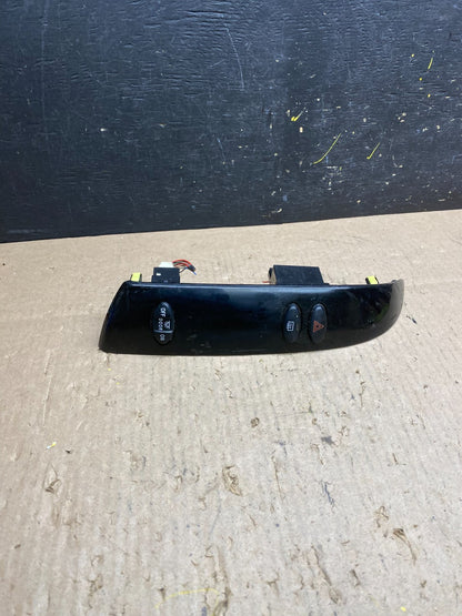 2004 to 2010 Toyota Sienna Right Side Radio Switches Bezel Trim T4950 DG0