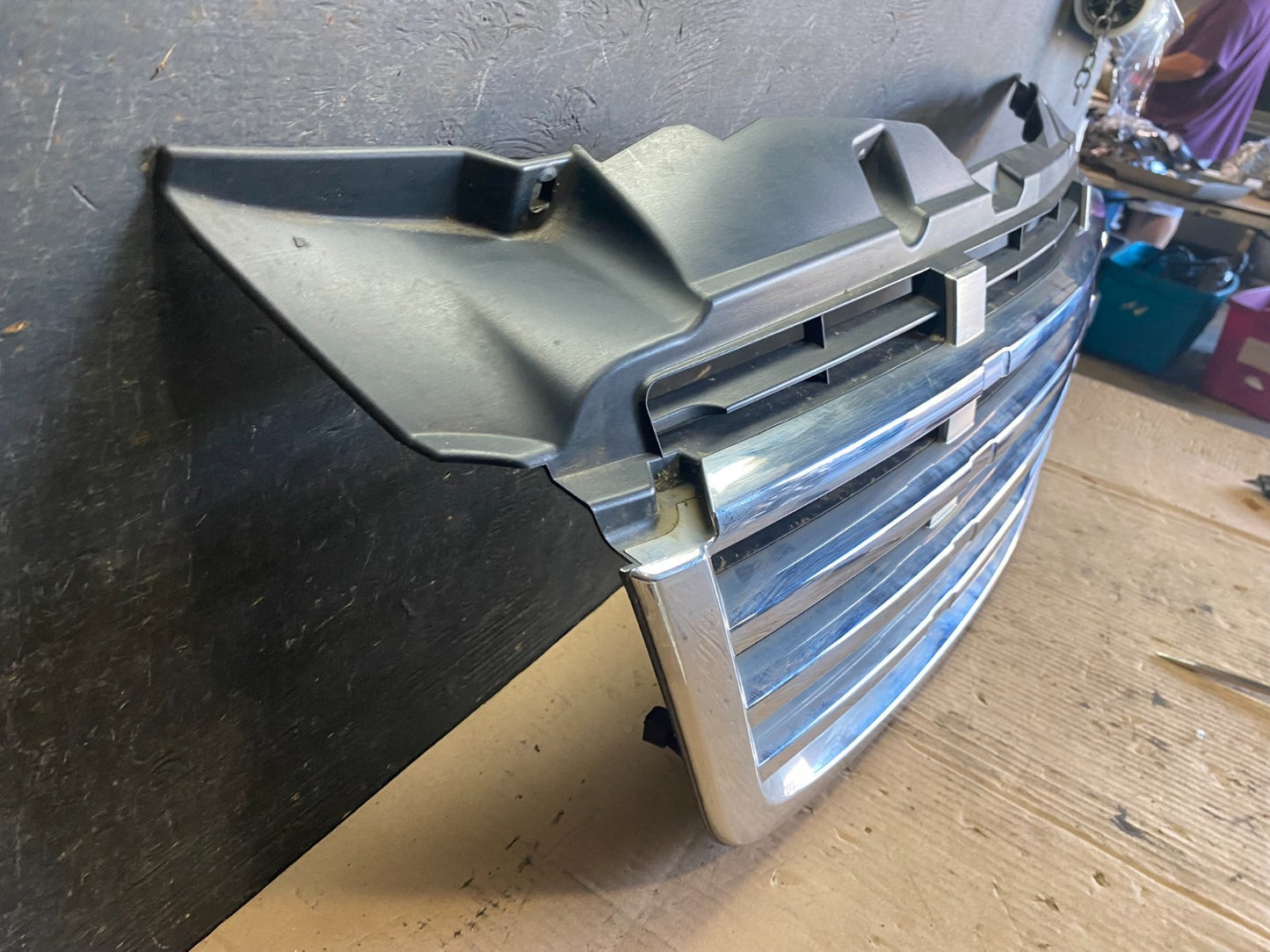 2009 to 2011 Freightliner Sprinter Front Upper Chrome Grill Grille P8566 PS2