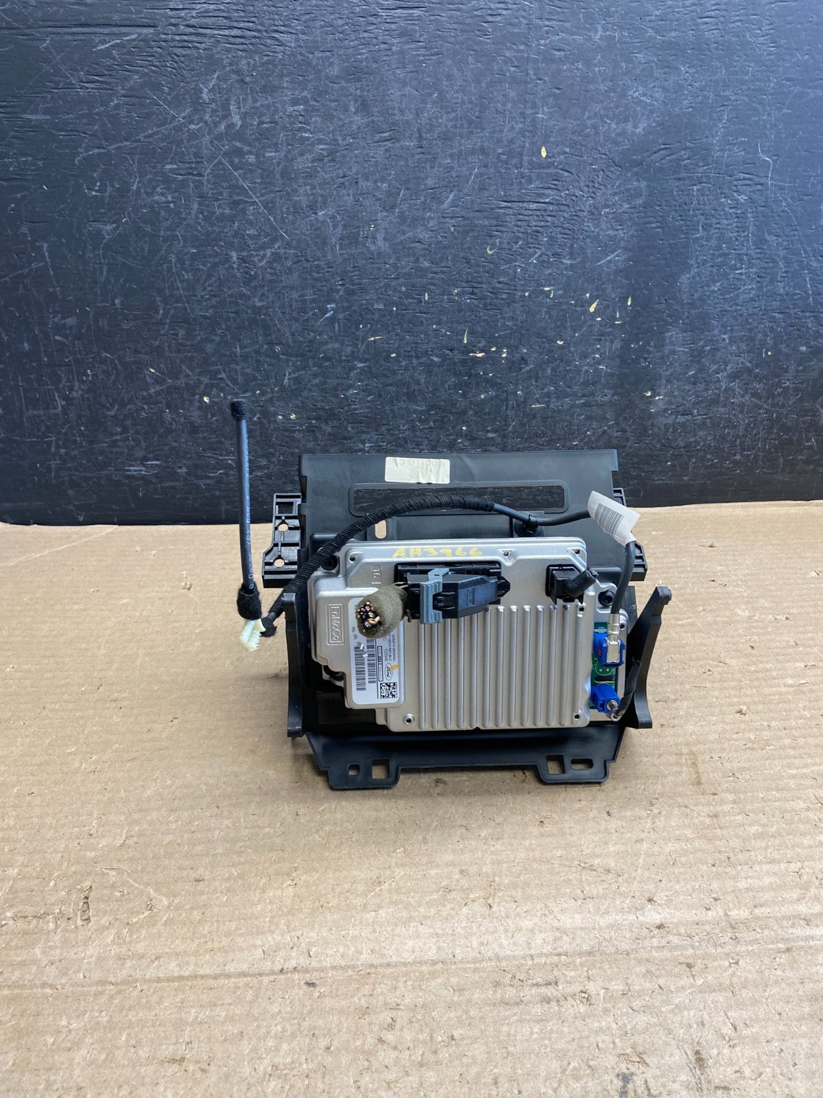 2013 2014 Ford Edge Communication Module AH3966 DG4