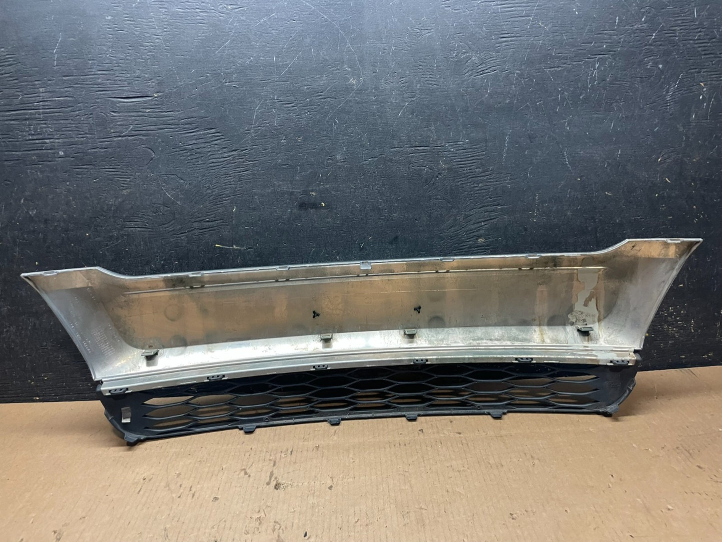 2011 to 2014 Ford Edge Front Lower Chrome Grille Cover Moulding aa2384 DG3
