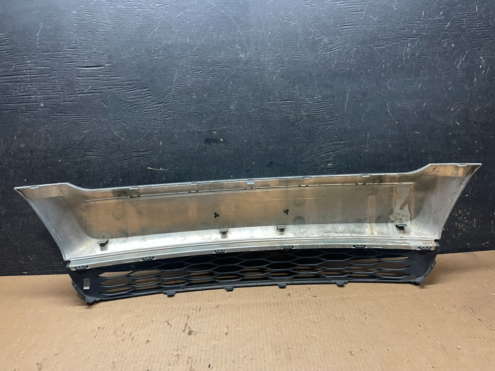 2011 to 2014 Ford Edge Front Lower Chrome Grille Cover Moulding aa2384 DG3