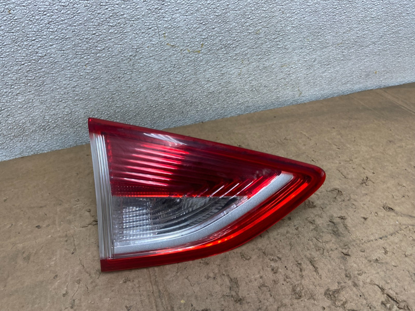 2013 to 2016 Ford Escape Left Driver LH Side Inner Tail Light OEM Y8315 DW0
