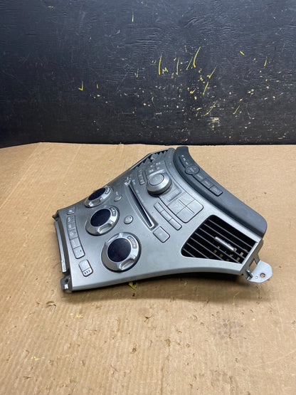 2006-2009 Subaru Tribeca Radio CD Player AC Climate Control Bezel Panel Z4263 DG2