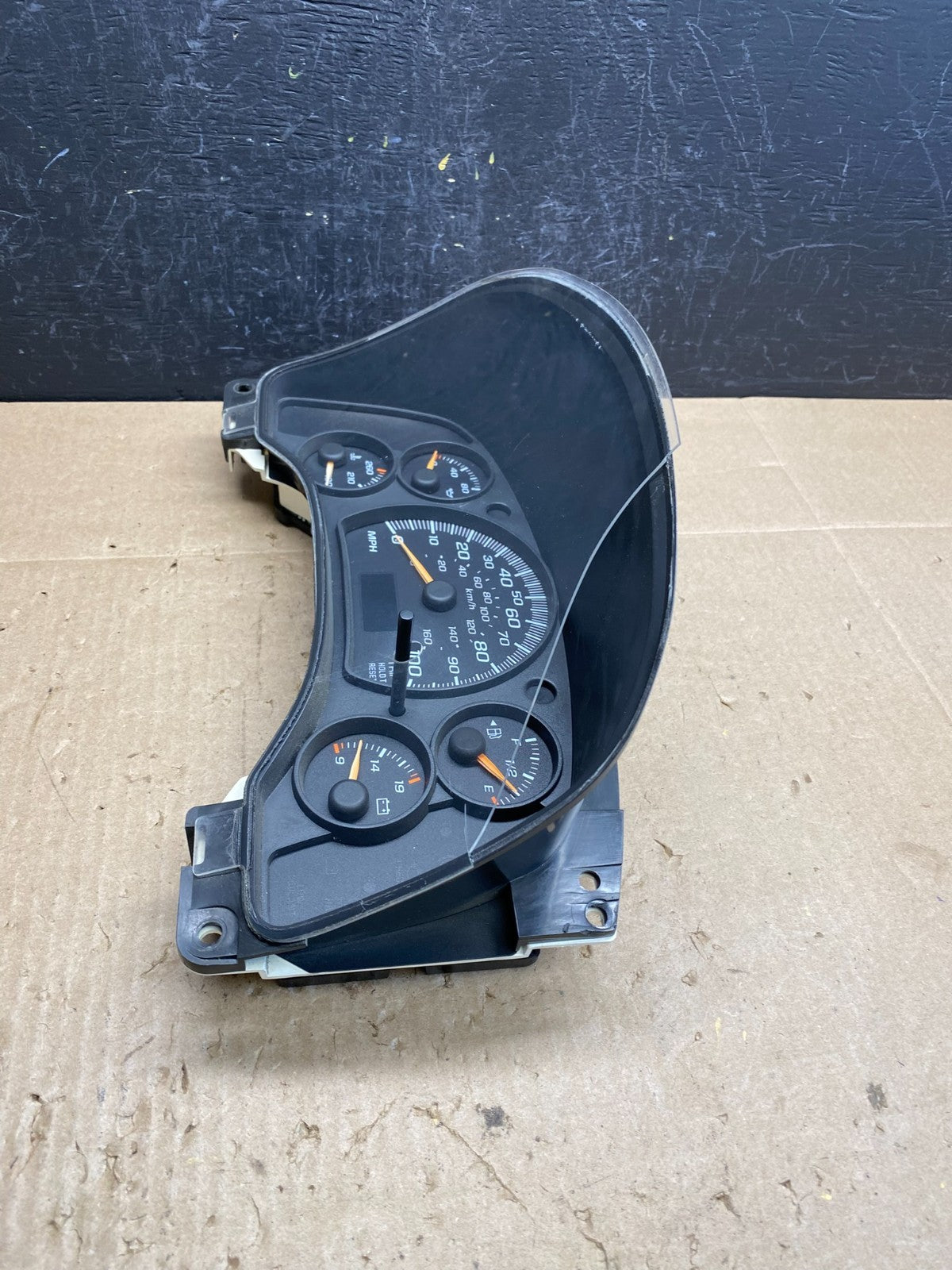 2004 to 2007 Chevrolet Express Speedometer Cluster Gauge AC6683 DG2