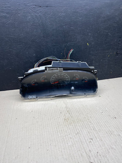 2001 - 2002 Ford Econoline E250 E350 Van Speedometer Instrument Cluster O3391 DG0