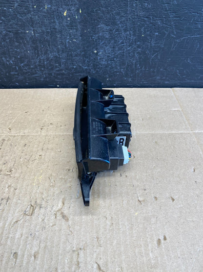 2006 - 2012 Kia Sedona Center Console Dash Storage Compartment Box AC6805 DG2