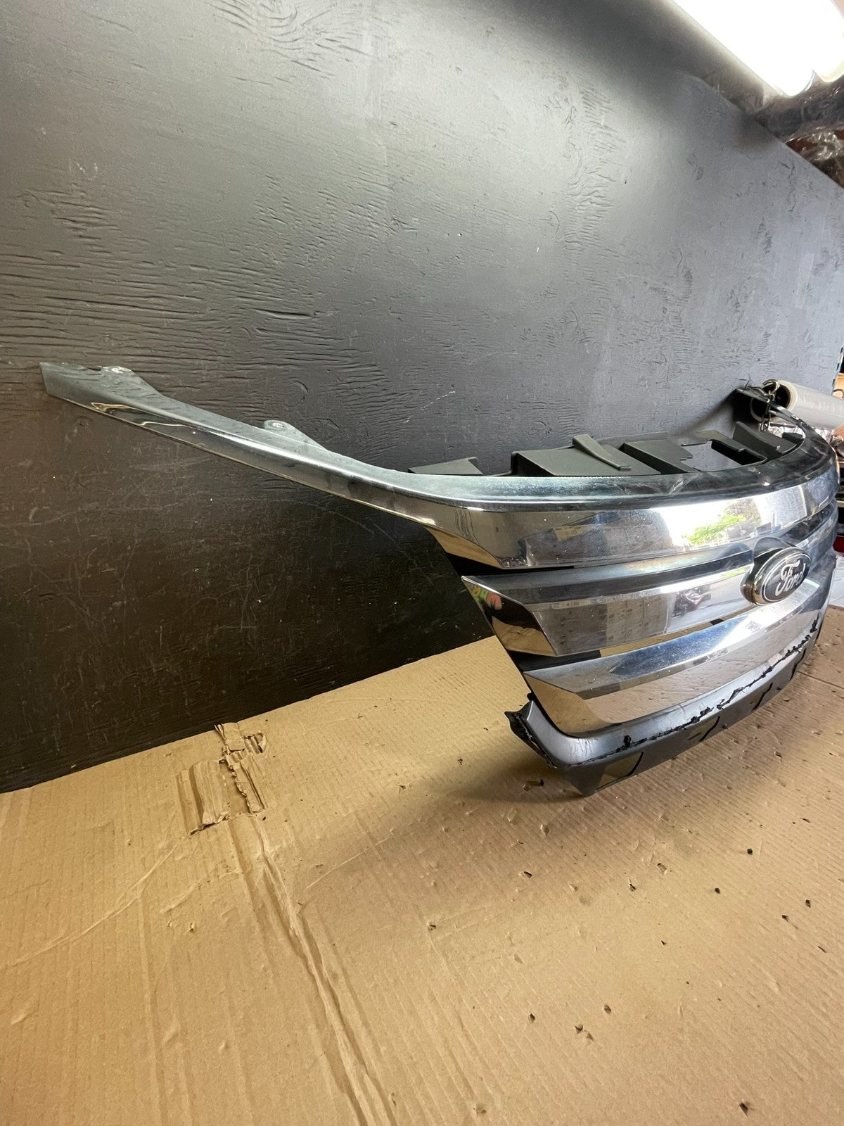 2010 2011 2012 Ford Fusion Front Upper Chrome Grill Grille AE3774 DG2