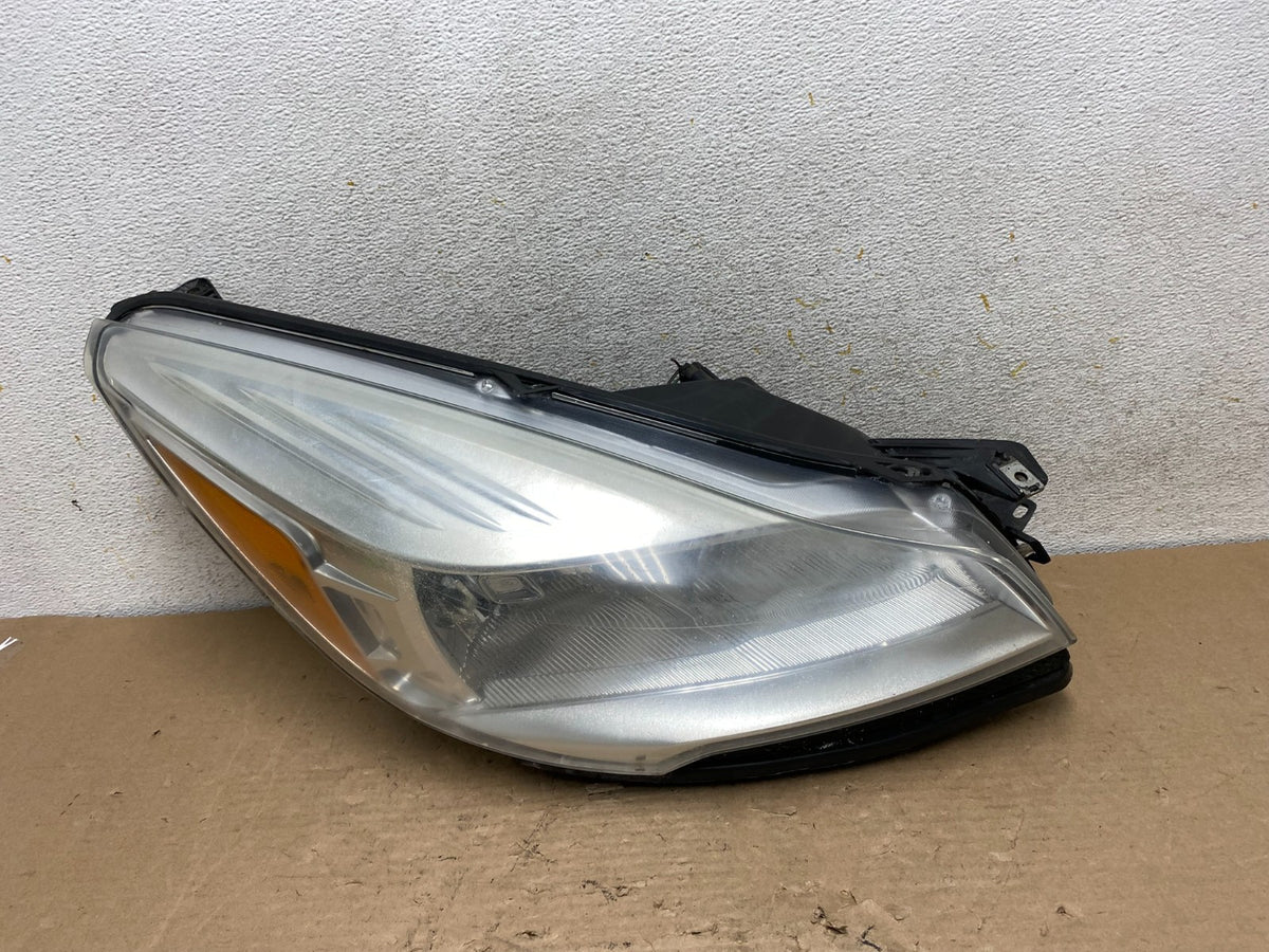2013 - 2016 Ford Escape Headlight Right Passenger RH Side Halogen AI1003 DW0
