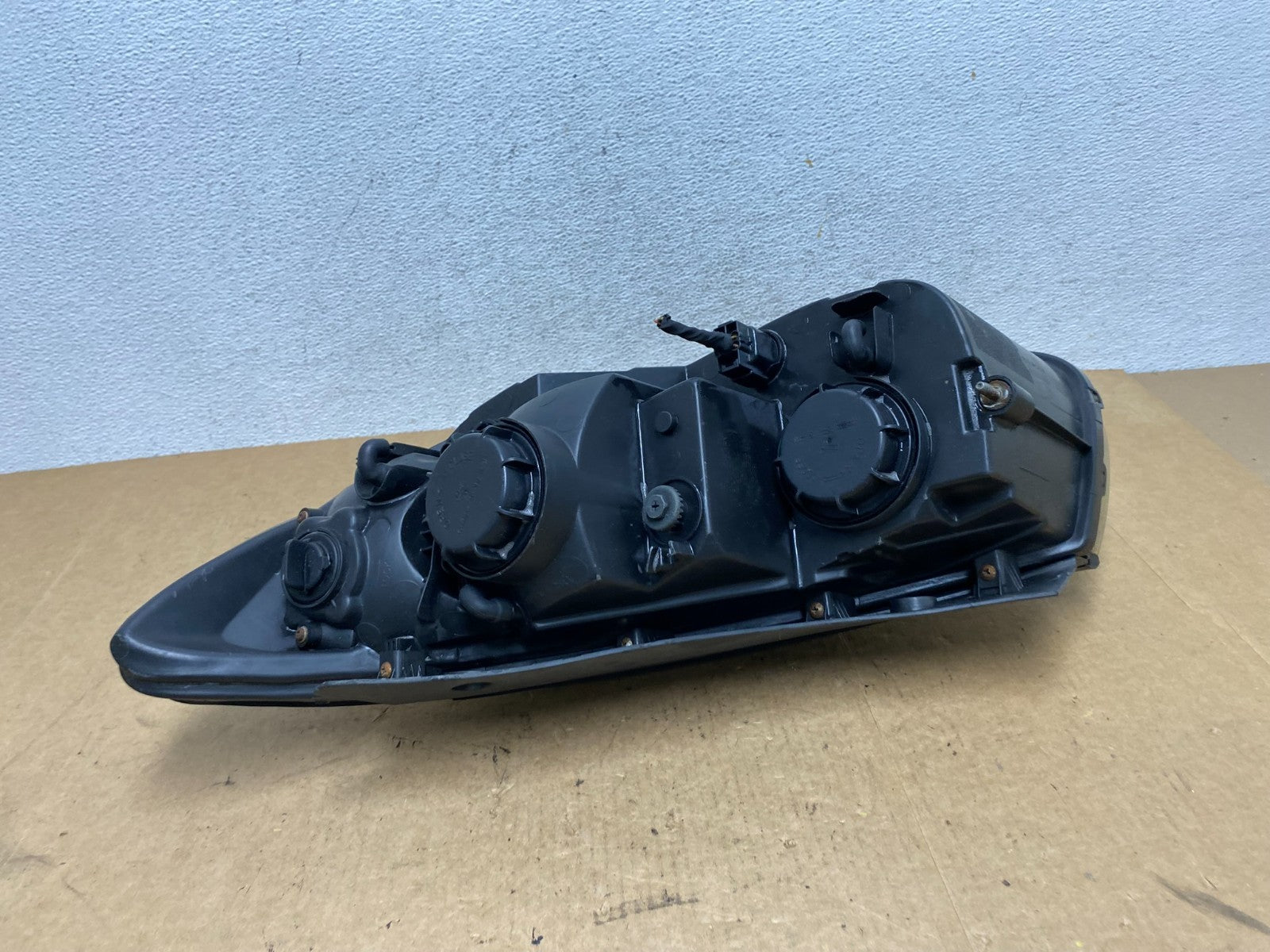 2007 2008 2009 Hyundai Santa Fe Right Passenger Halogen Headlight AE3288 DW5