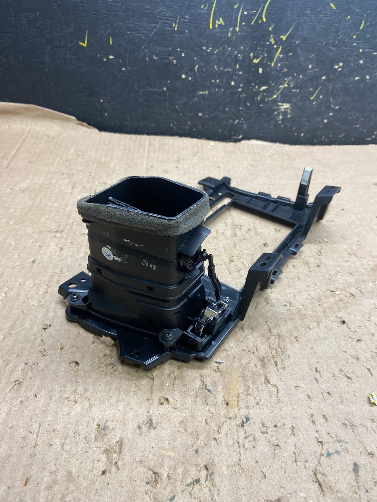 2011 2012 2013 Kia Optima Front  Dash Radio Bezel Trim Air Vent OEM z2045 DG3