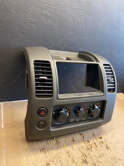2005-2008 Nissan Pathfinder Radio A/C Heat Temperature Climate Control AB5902 DG2