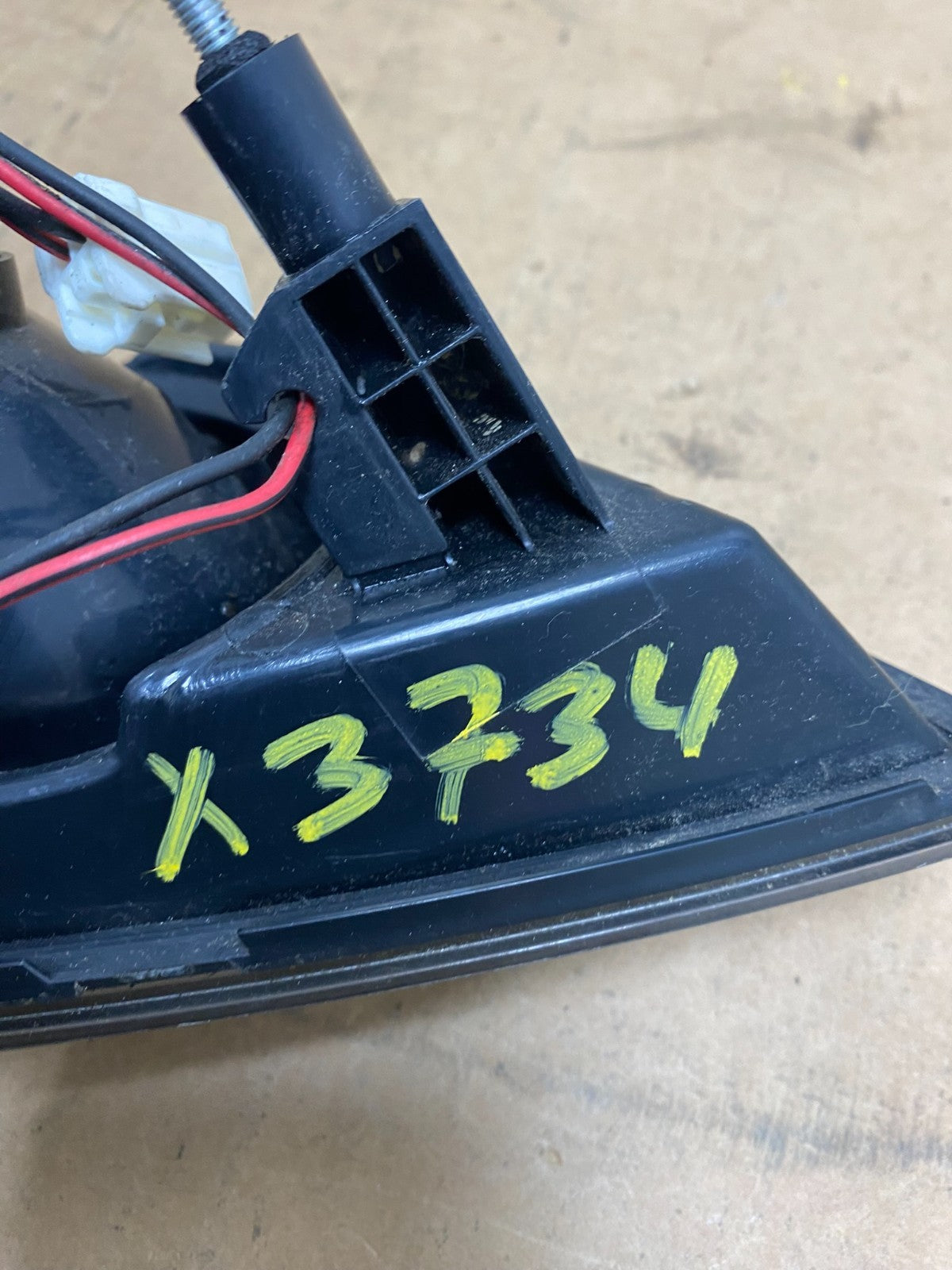 2006-2008 Infiniti FX35 FX45 Right Passenger Black Inner Tail Light OEM X3734 DW7