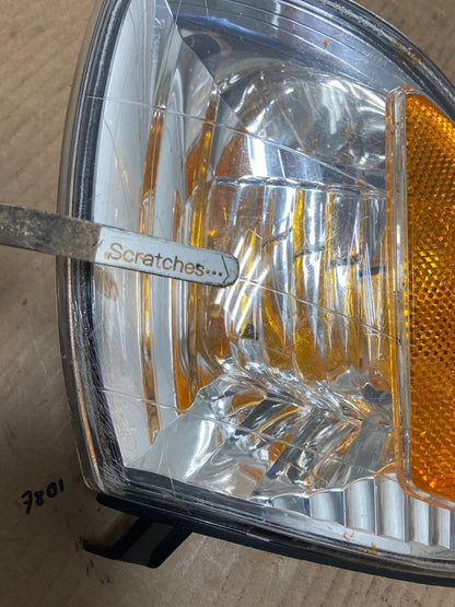 2000 to 2004 Toyota Tundra Right Passenger RH Side Turn Signal Light AI7803 LK3