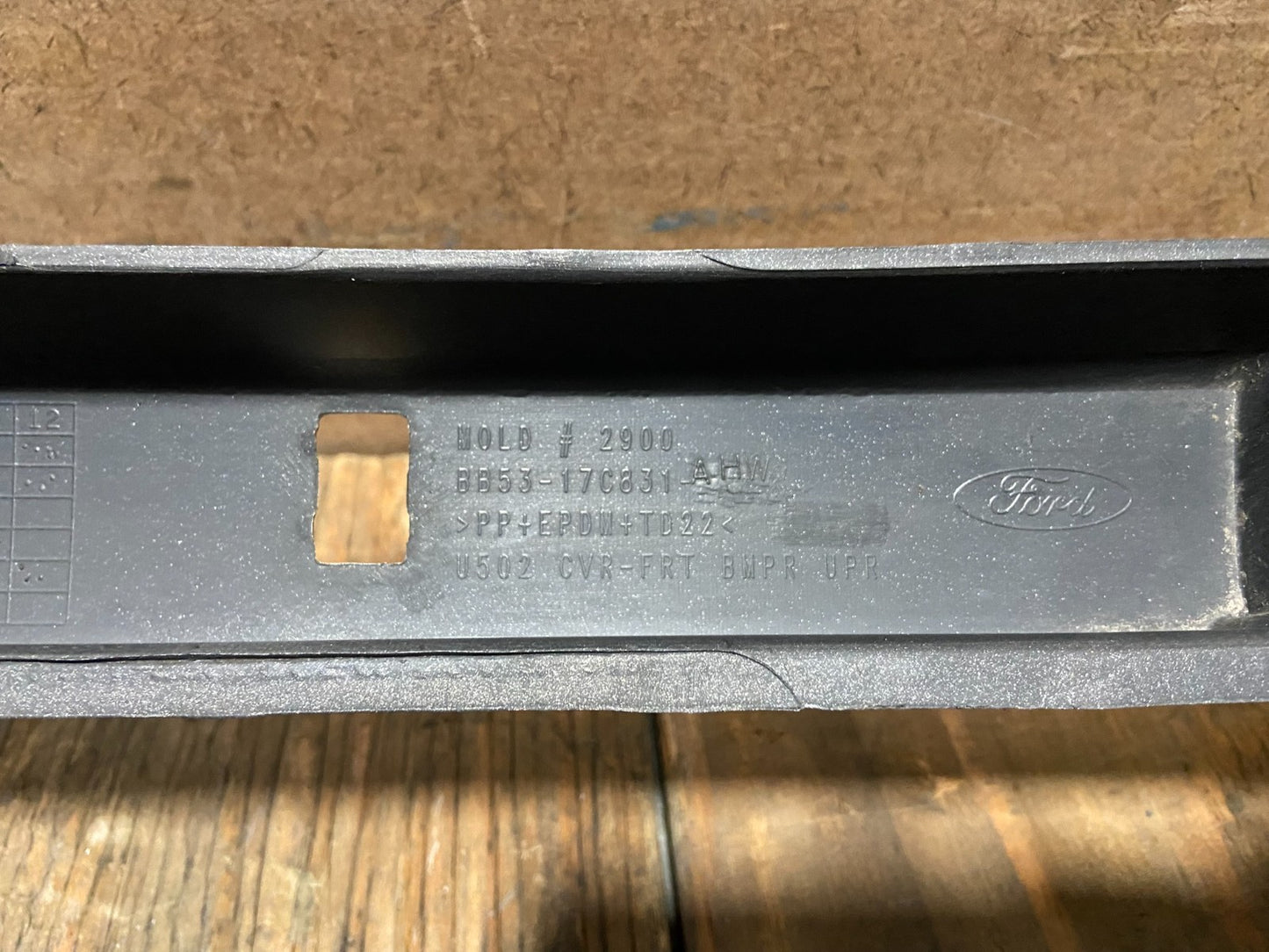 2011 to 2015 Ford Explorer Front Bumper Upper Cover AG28128