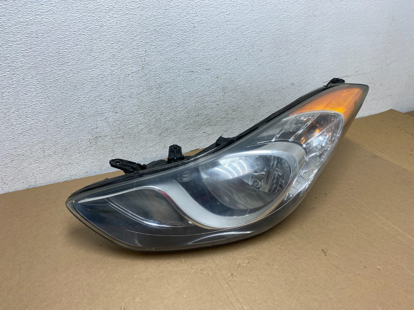 2011 2012 2013 Hyundai Elantra Left Driver Lh Halogen Headlight AD7872 DW2