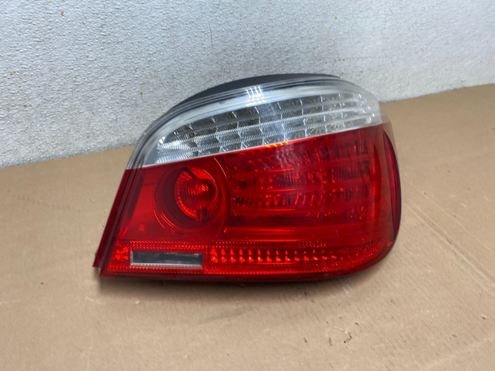 2008 2009 2010 BMW 5 525i 530i Right Passenger Rh Tail Side Light Oem M0283 DW2