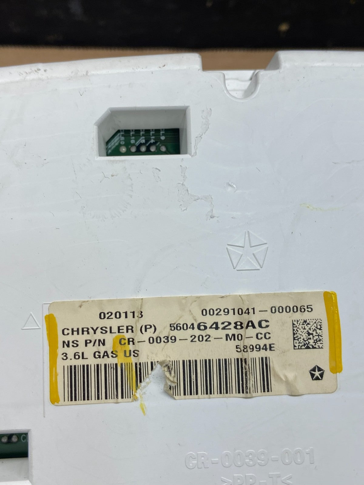 2011 Jeep Grand Cherokee 3.6L Speedometer Gauge Cluster OEM Q2672 DG6